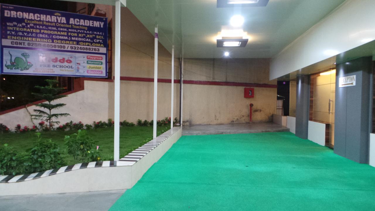 Hotel Galaxy Residency Vasai Exterior photo